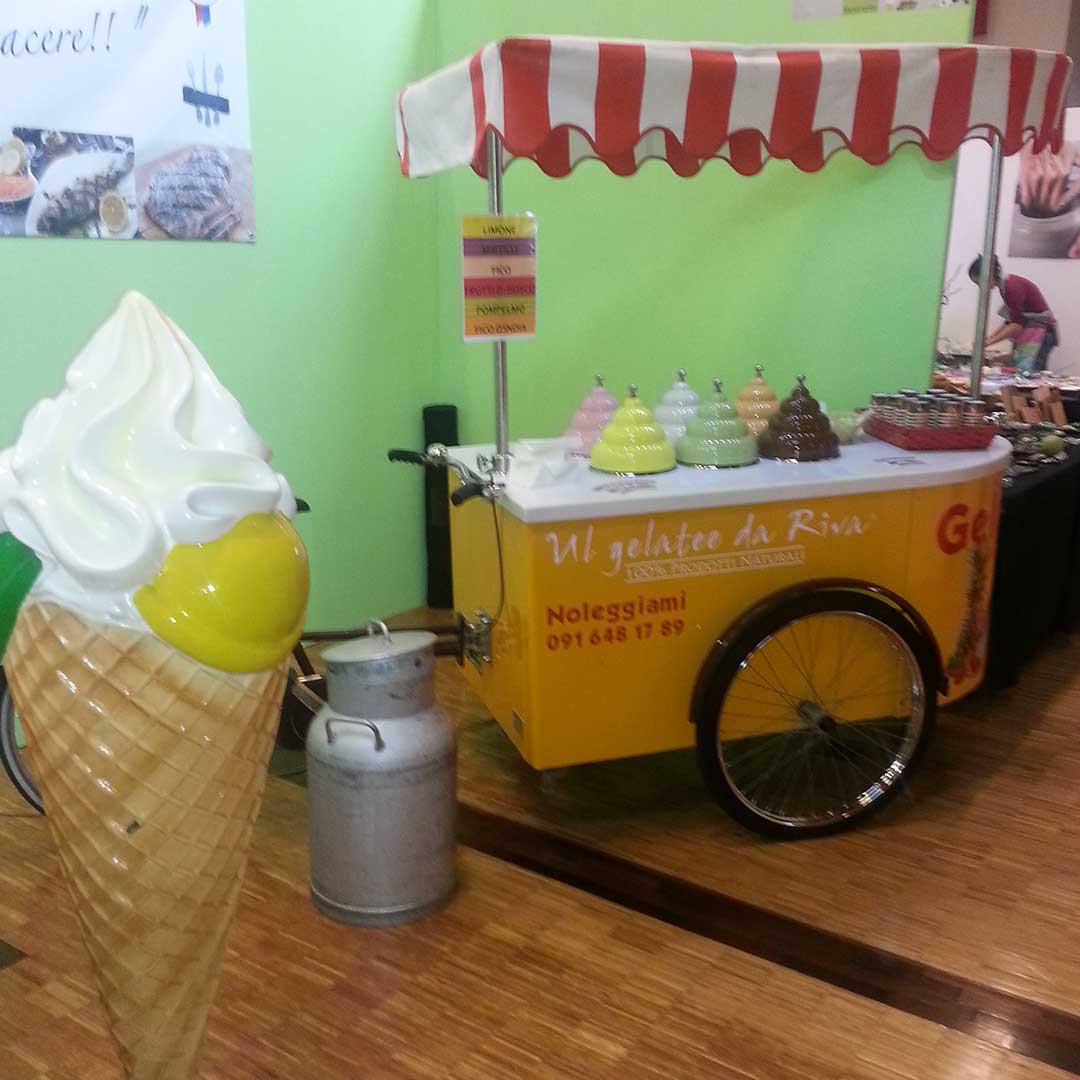 carrettino-dei-gelati-canton-ticino-riva-san-vitale-gelato-artigianale carrettino dei gelati canton ticino riva san vitale gelato artigianale